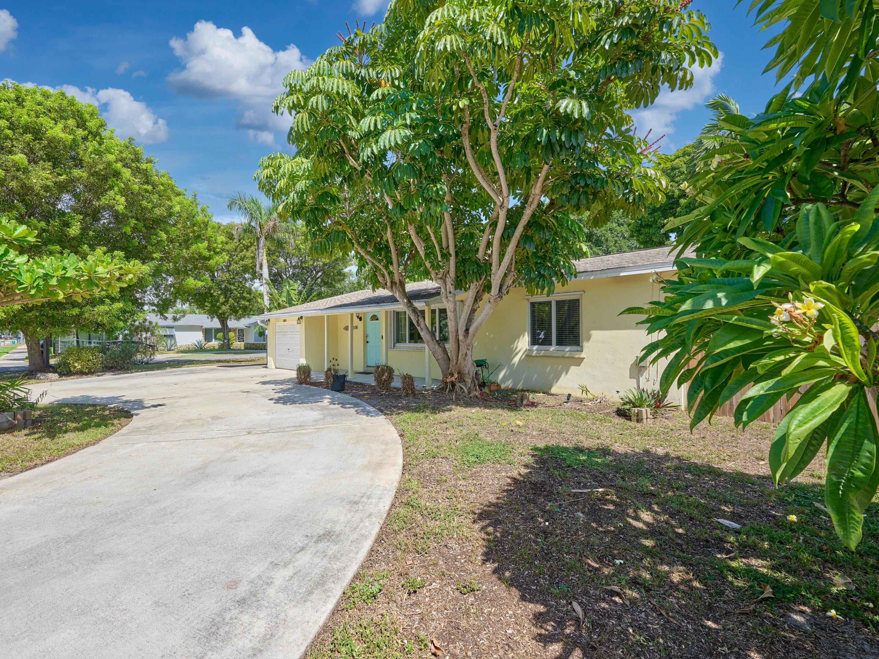 191 SE 27TH Avenue