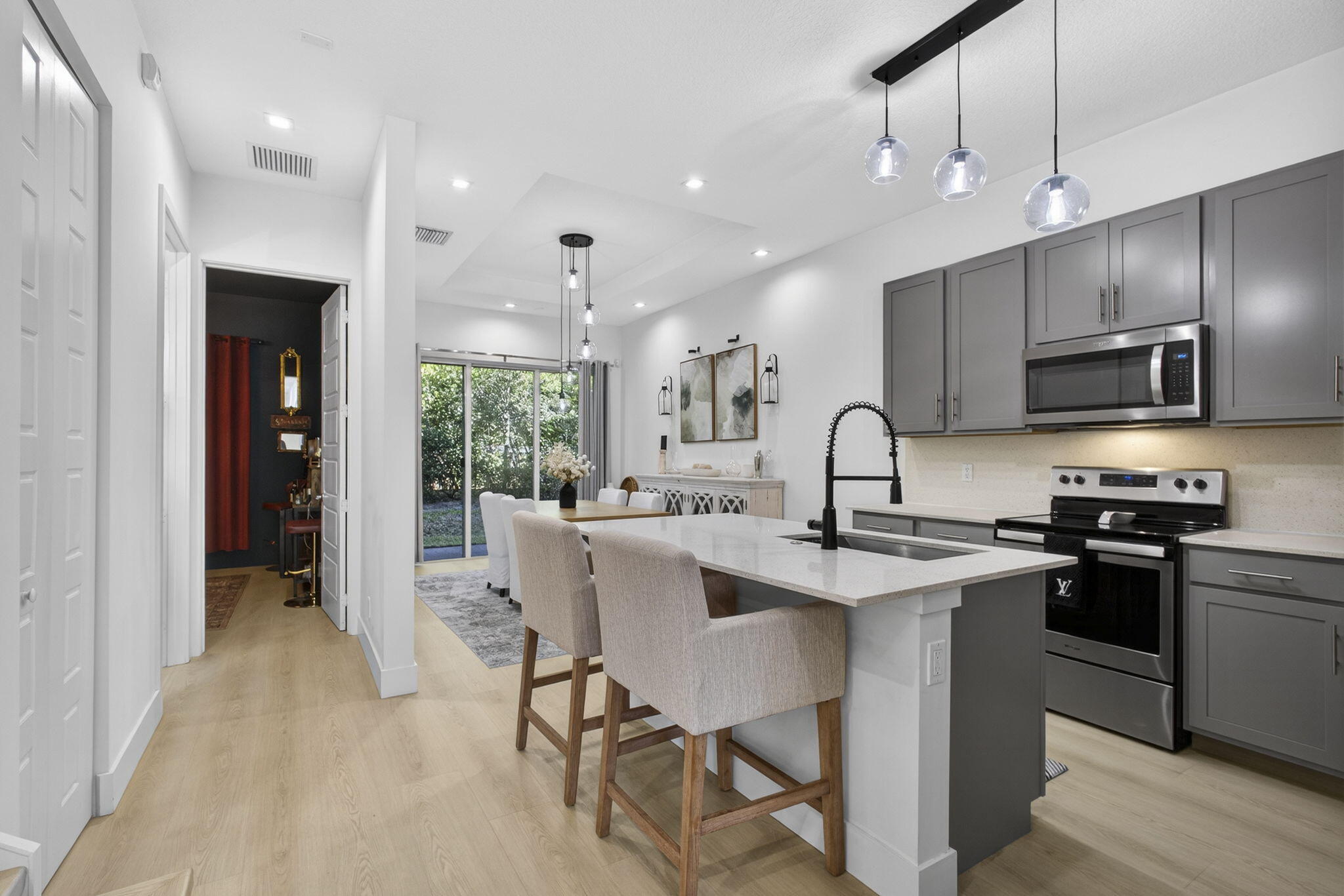 PIONEER ESTATES - Residential