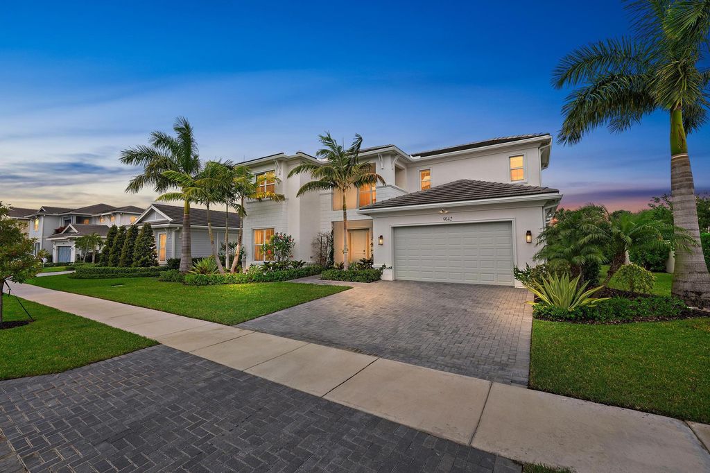 Photo of 9142 Crestview Circle, Palm Beach Gardens, FL 33412 (MLS # R11076774)
