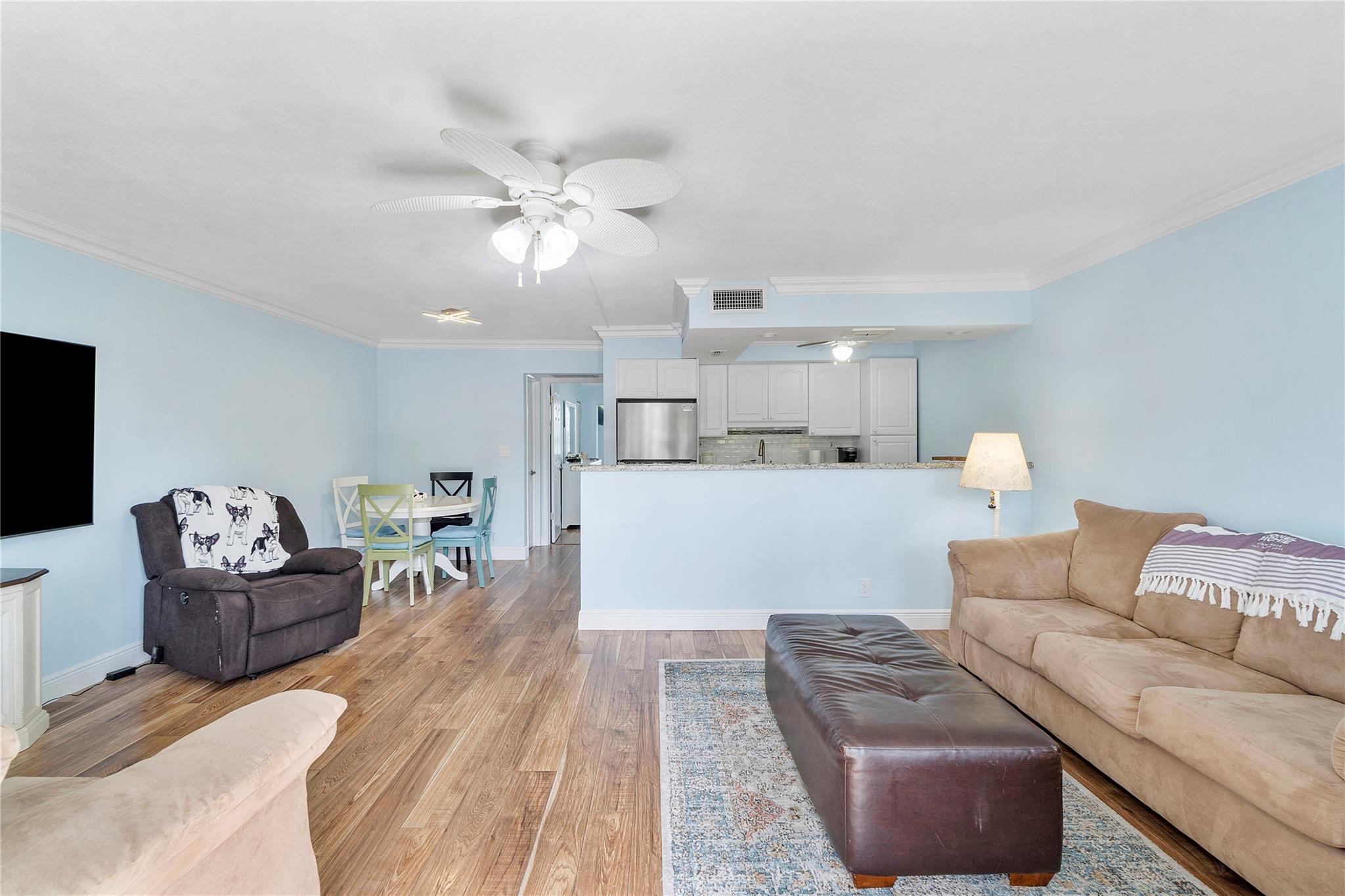 CROWN COLONY CLUB CONDO - Residential