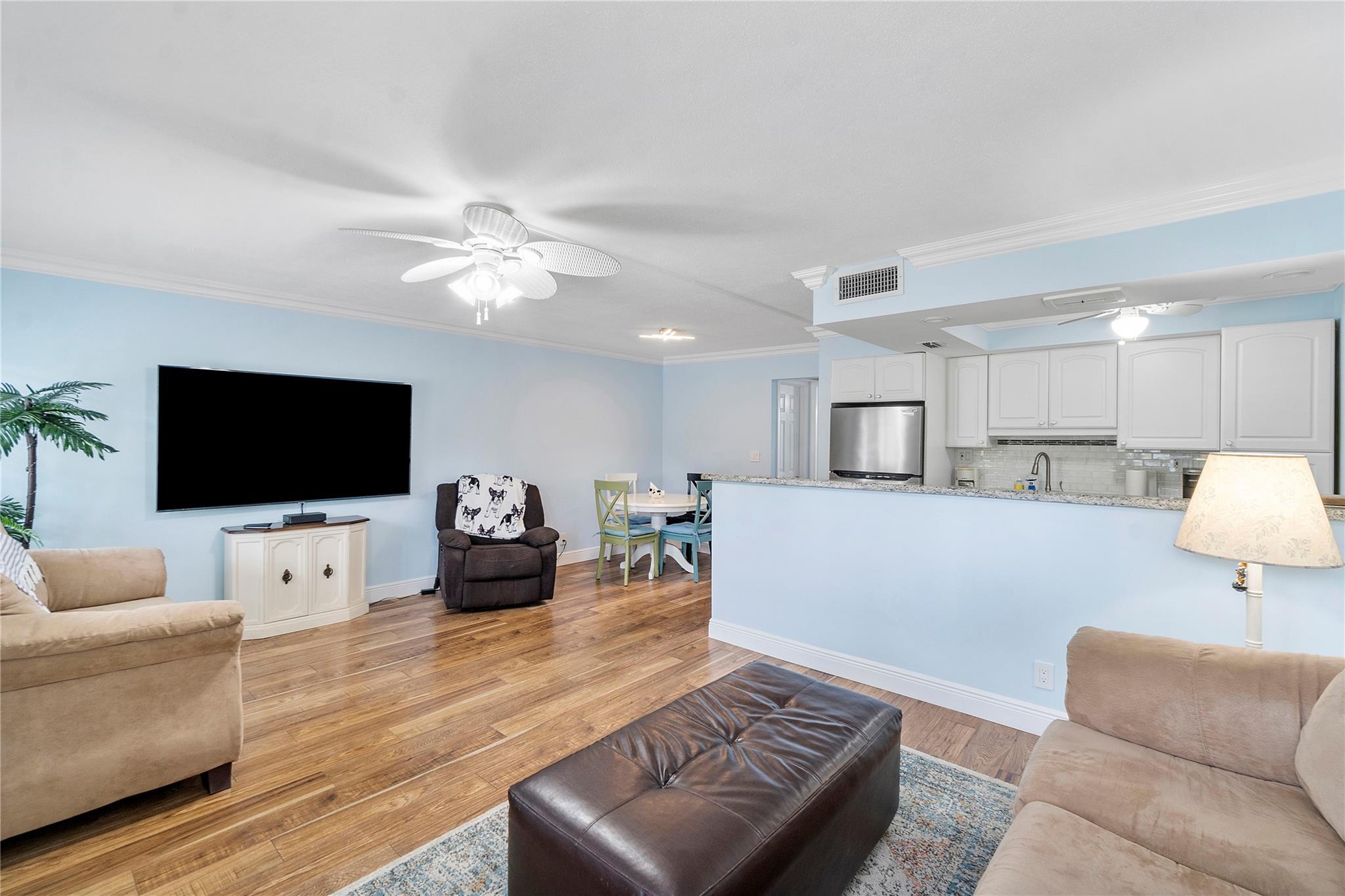 CROWN COLONY CLUB CONDO - Residential