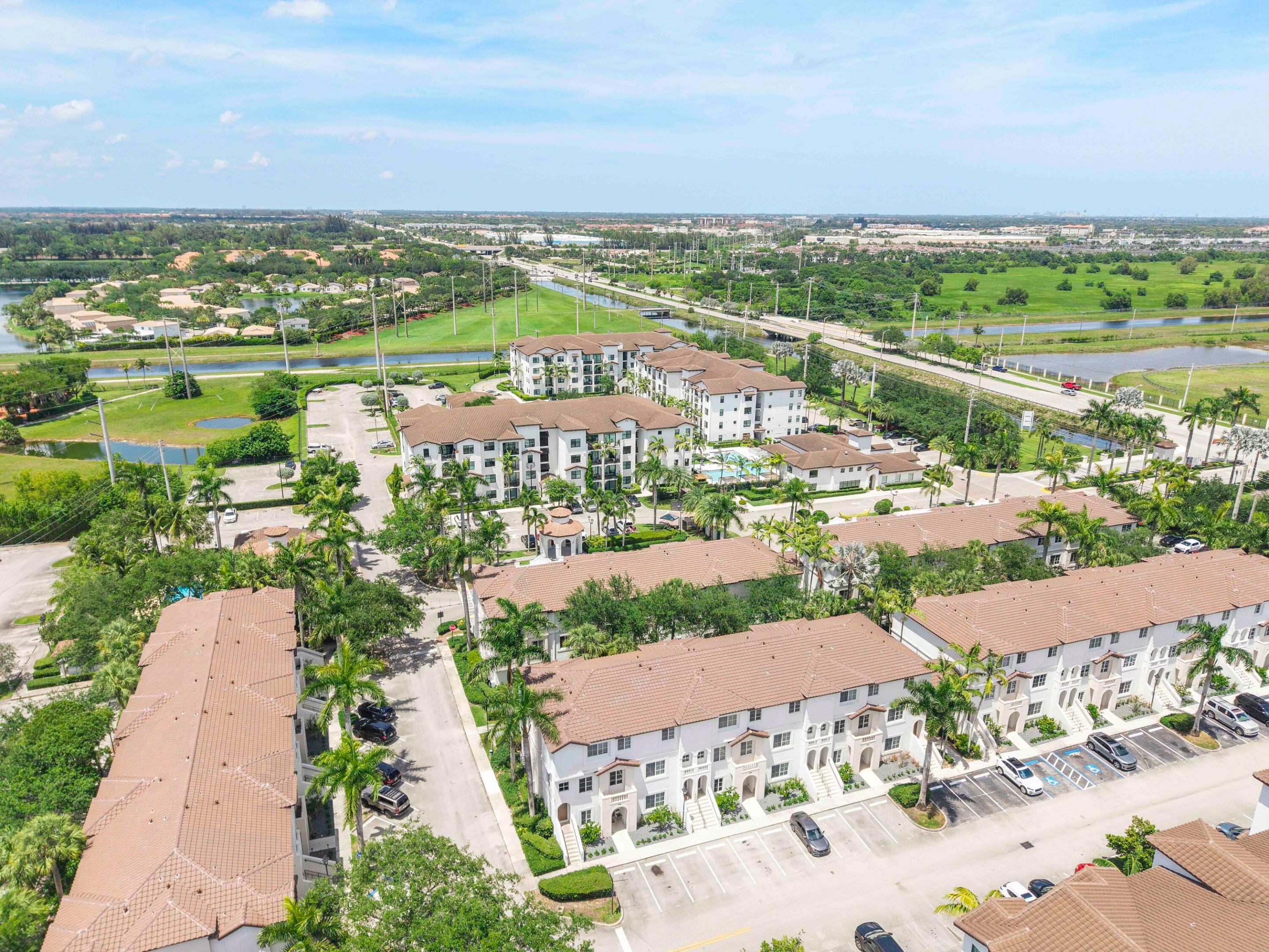 BOARDWALK AT VIZCAYA CONDO - Residential