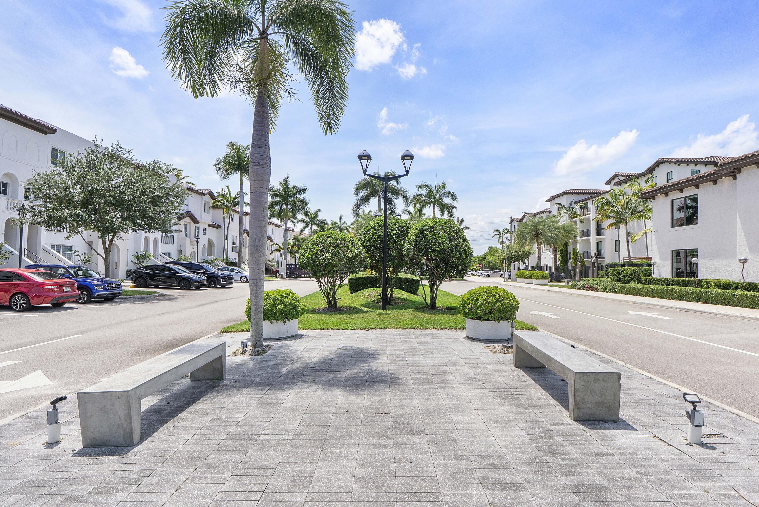 BOARDWALK AT VIZCAYA CONDO - Residential