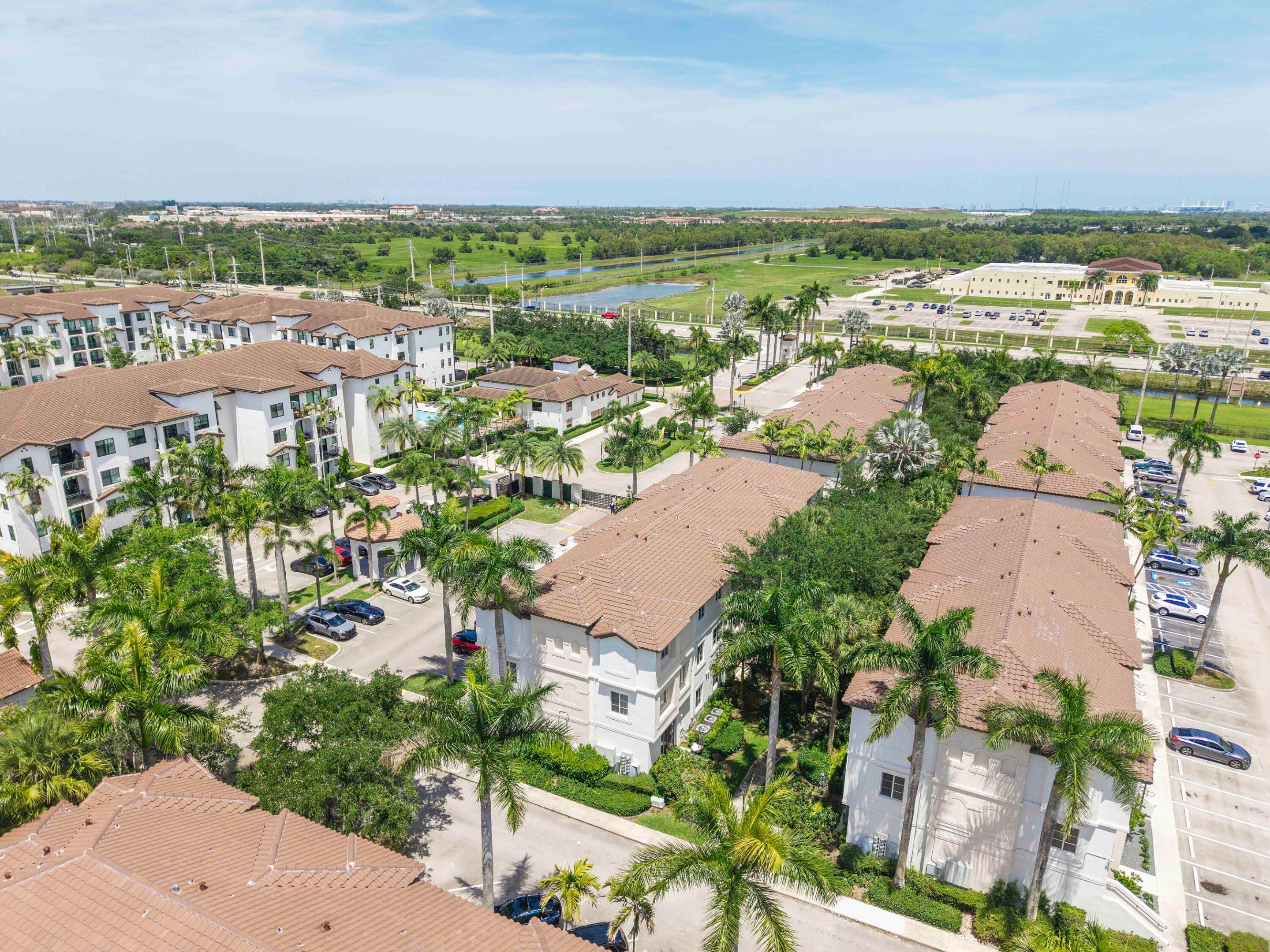 BOARDWALK AT VIZCAYA CONDO - Residential
