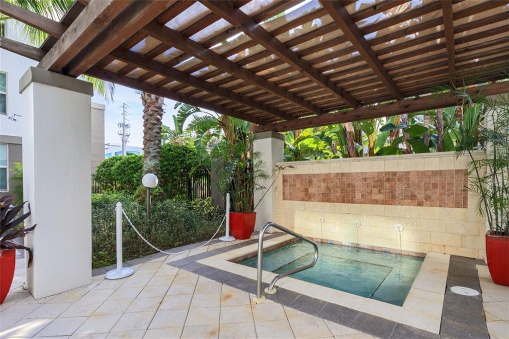 Lauderdale One - Residential