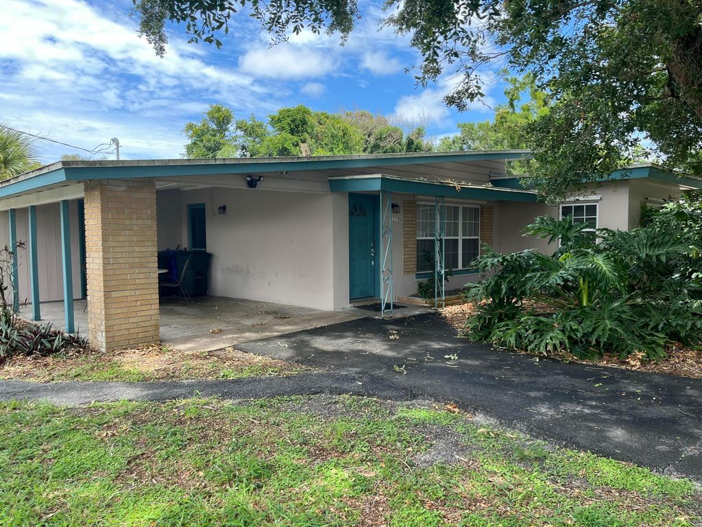 Photo of 2456 Cortez Avenue, Vero Beach, FL 32960 (MLS # B26040977)