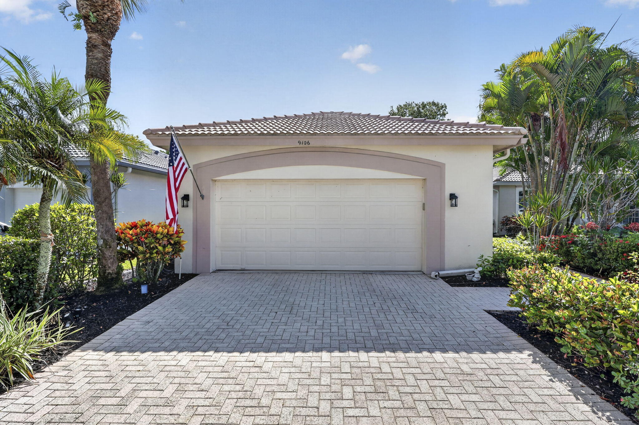 9106 BAY POINT Circle
