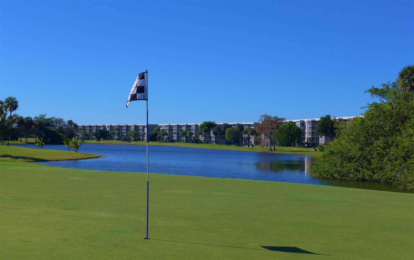 PALM AIRE COUNTRY CLUB - Residential