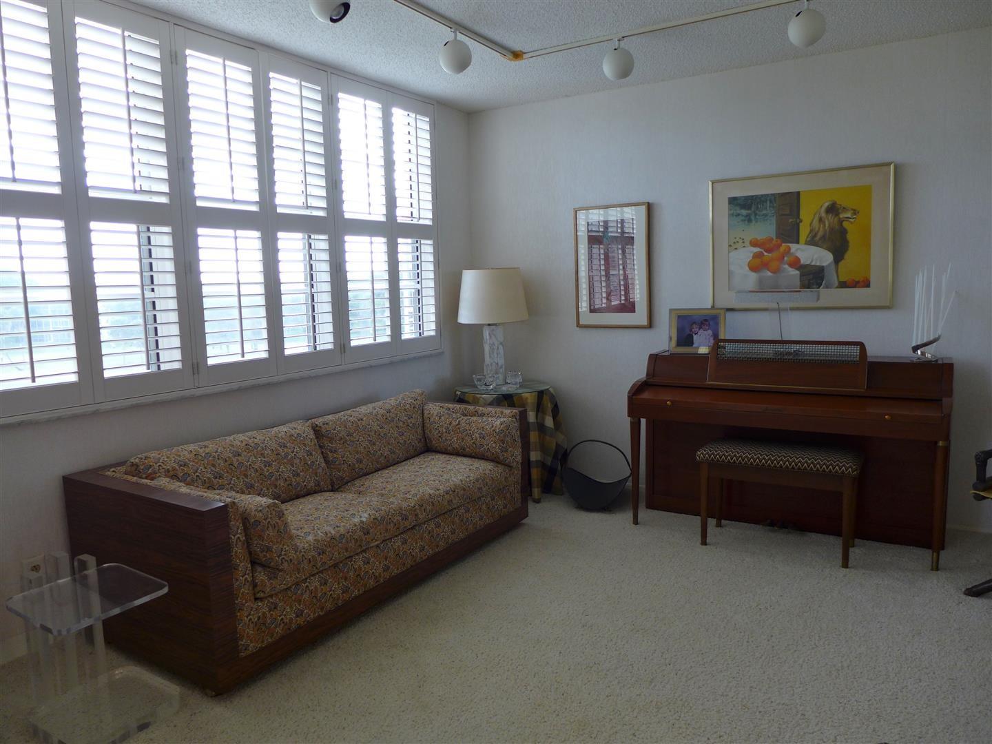PALM AIRE COUNTRY CLUB - Residential