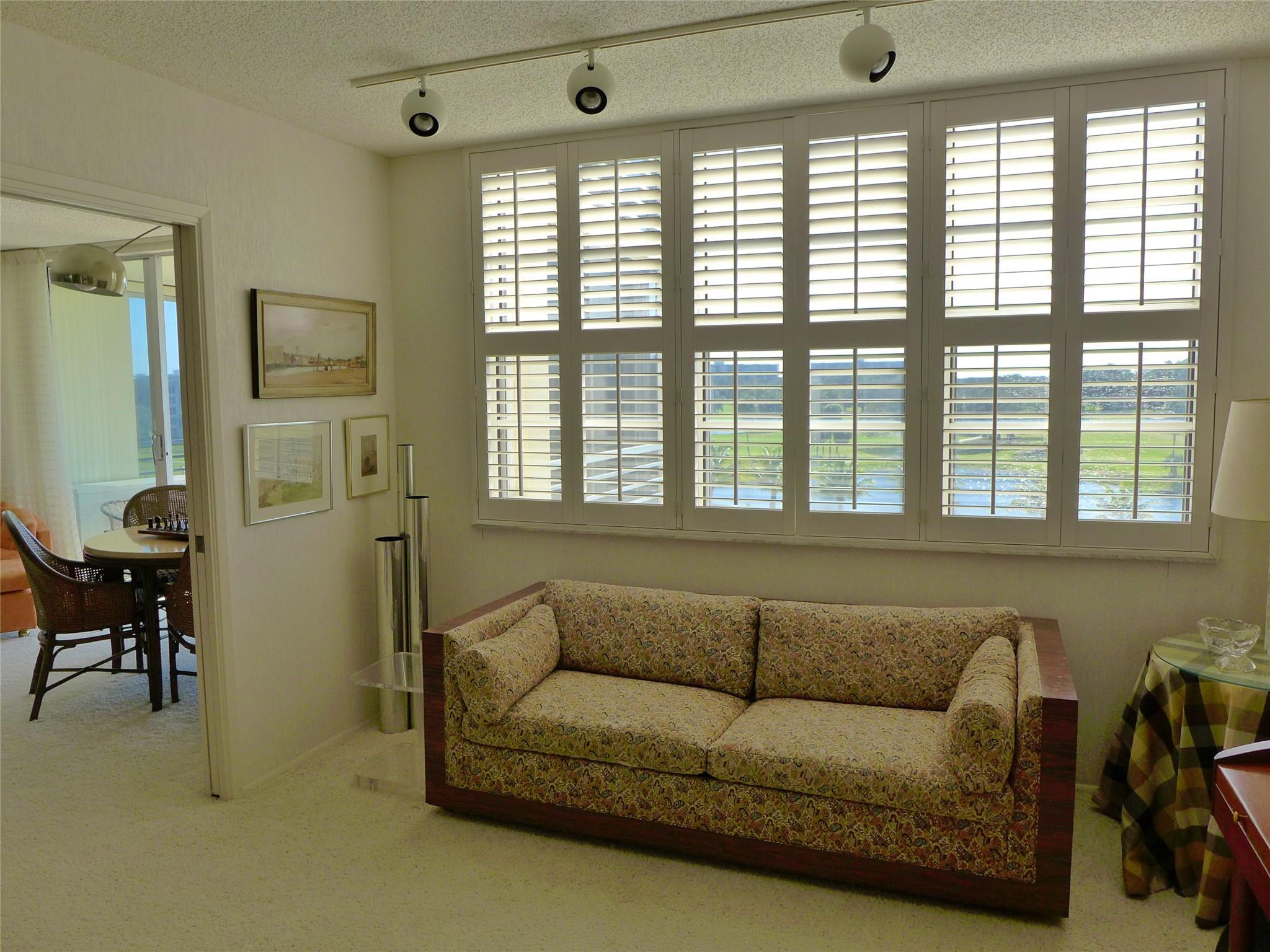 PALM AIRE COUNTRY CLUB - Residential