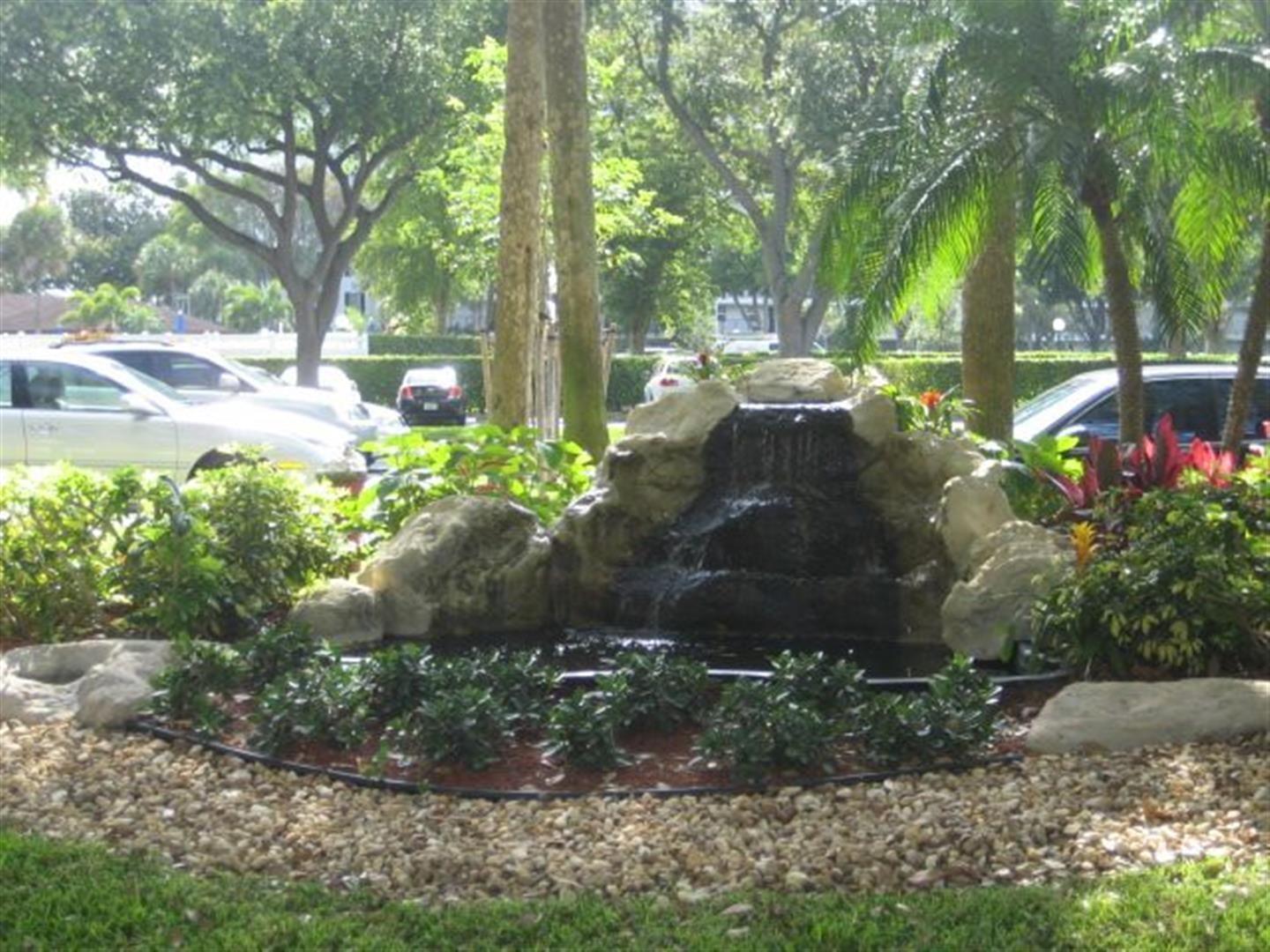 PALM AIRE COUNTRY CLUB - Residential