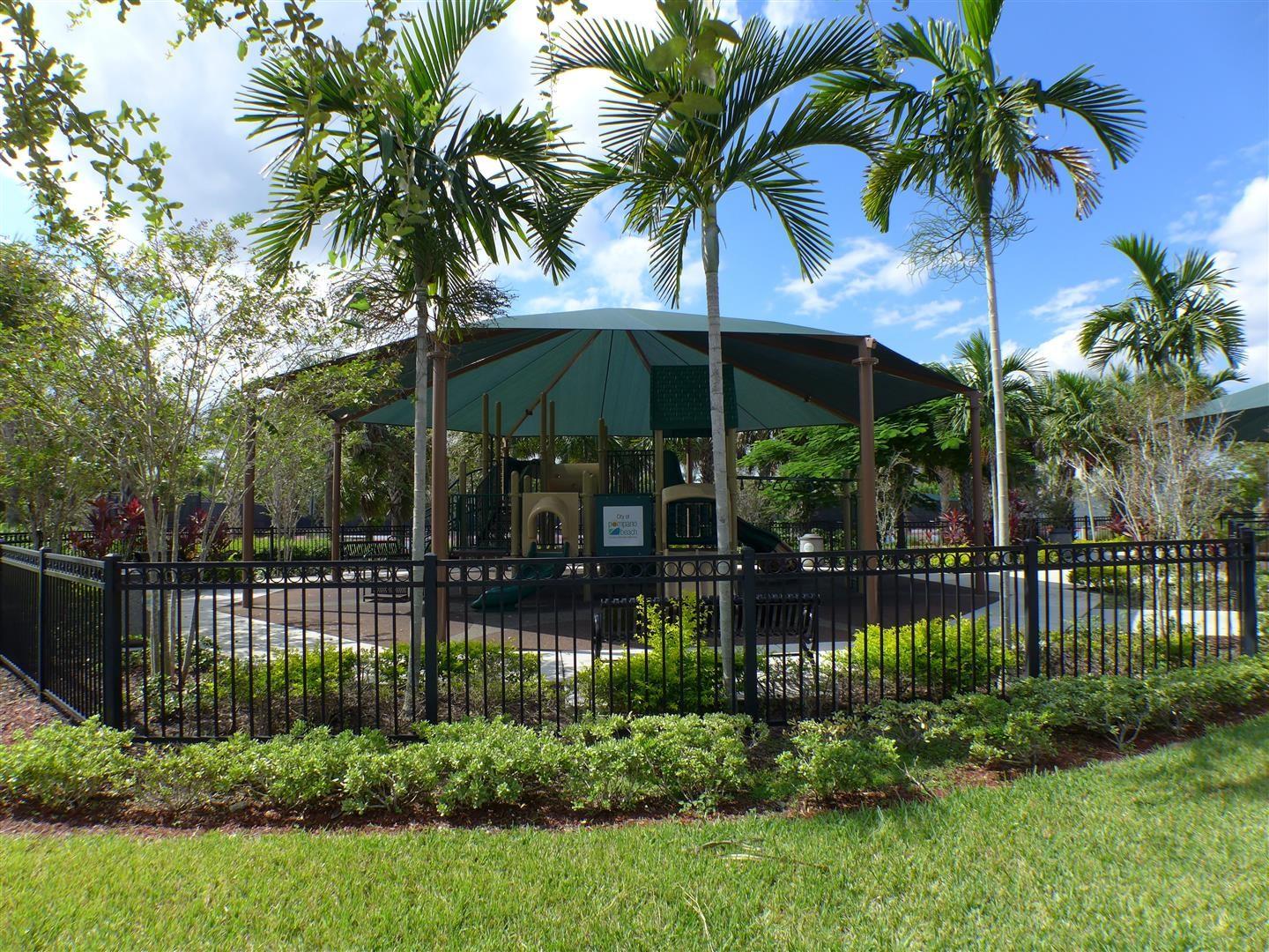 PALM AIRE COUNTRY CLUB - Residential