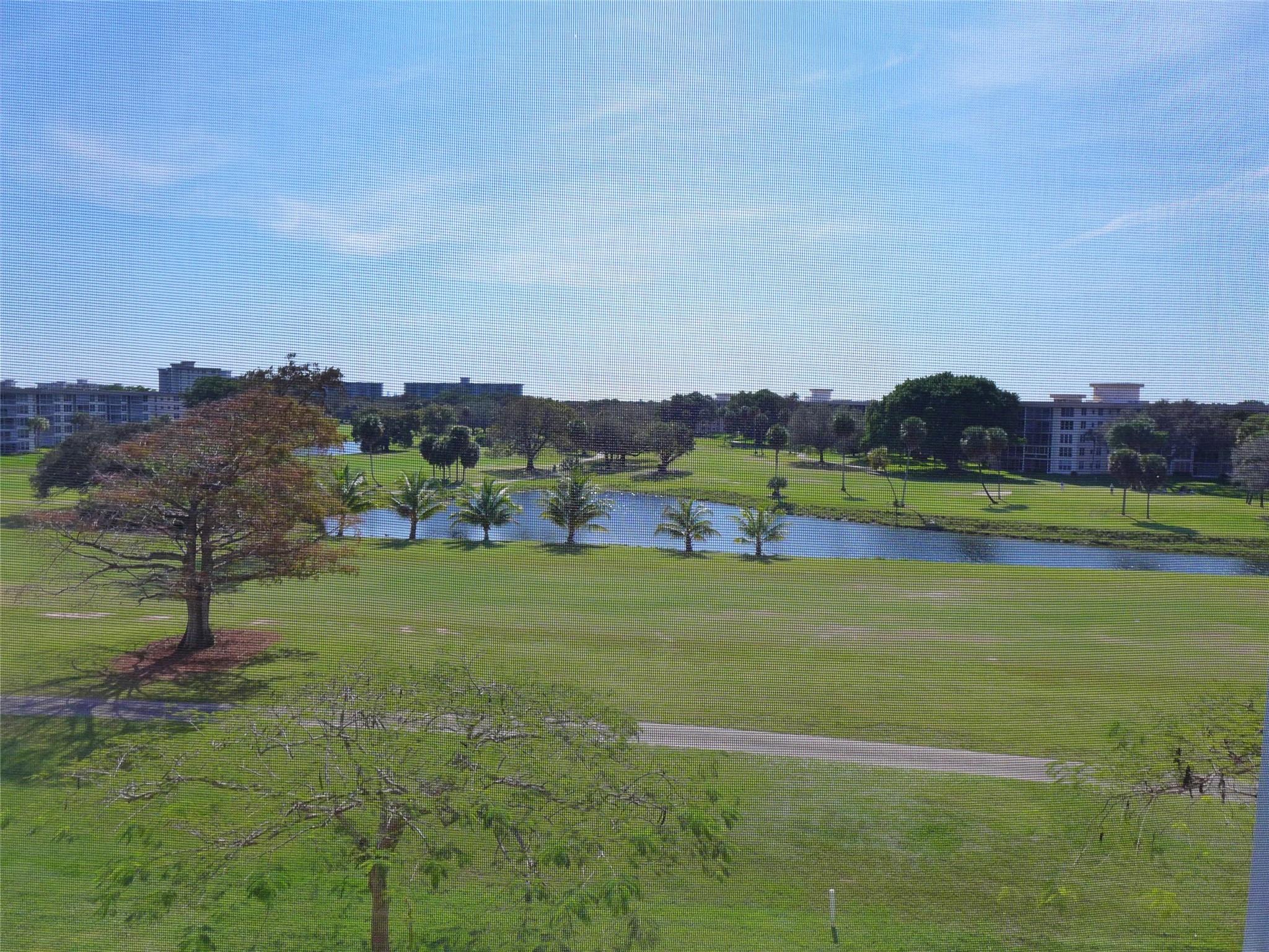PALM AIRE COUNTRY CLUB - Residential