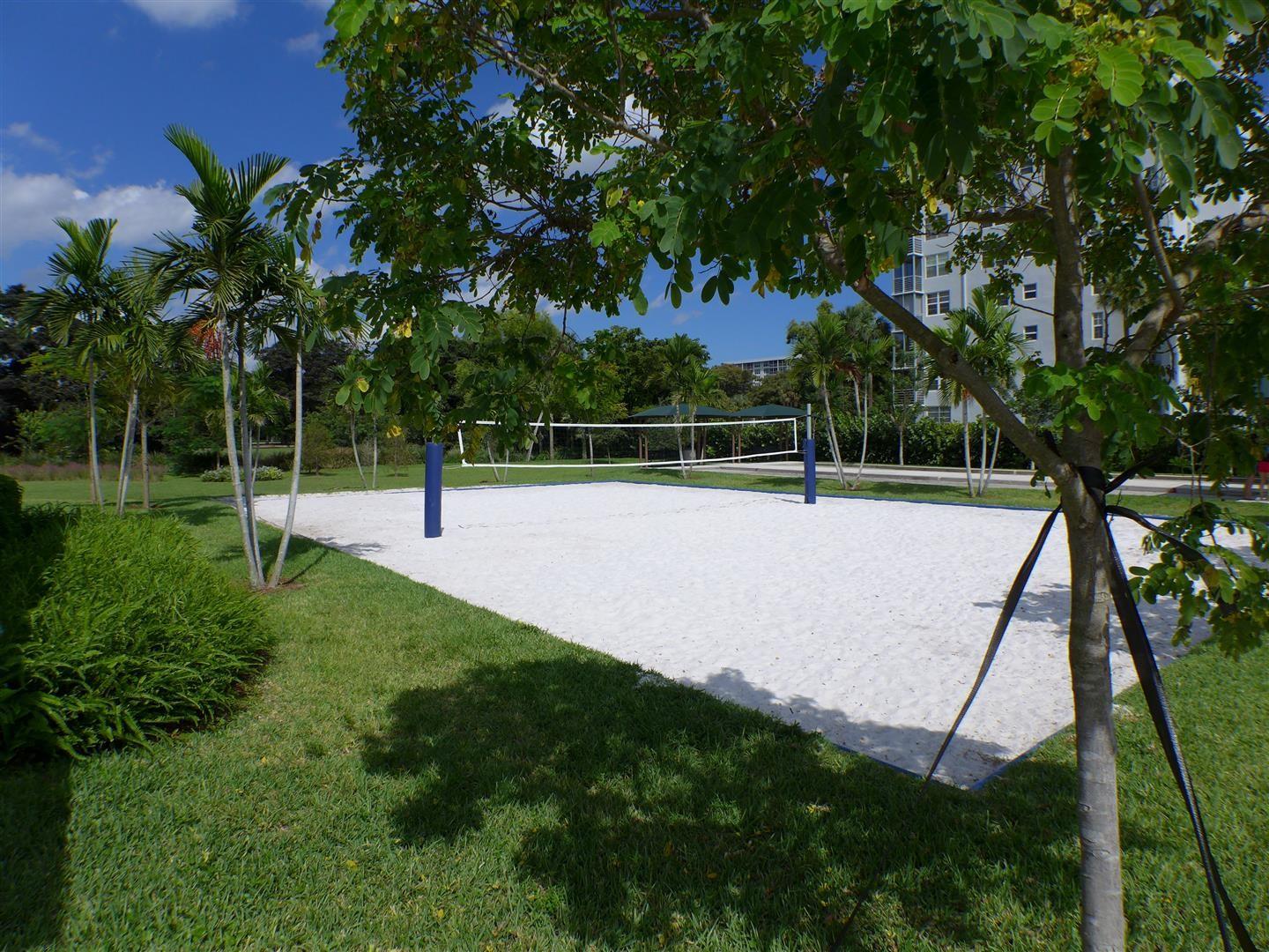 PALM AIRE COUNTRY CLUB - Residential