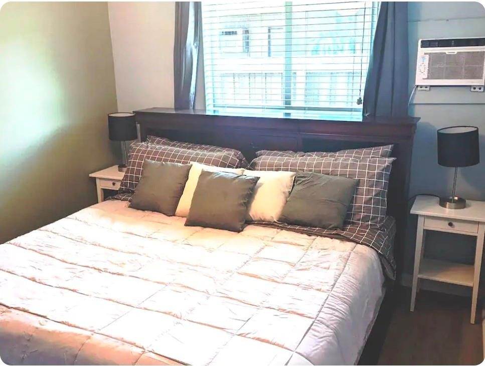 Edgewater Estates 1st Add - Residential Income