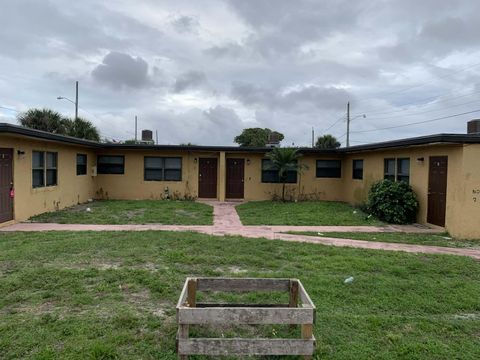 2840 Avenue S West Palm Beach FL 33404