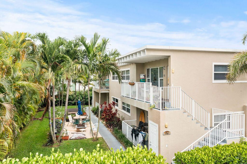Photo of 112 Tacoma Ln #2, Palm Beach Shores, FL 33404 (MLS # R11096102)