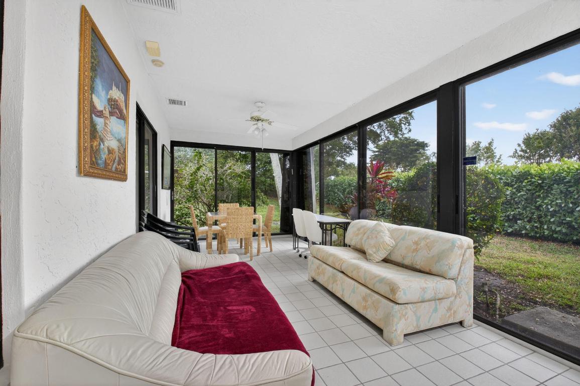 Palm Chase Lakes - Residential Lease