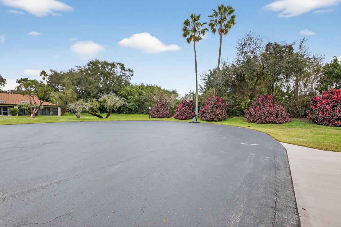 Palm Chase Lakes - Residential Lease