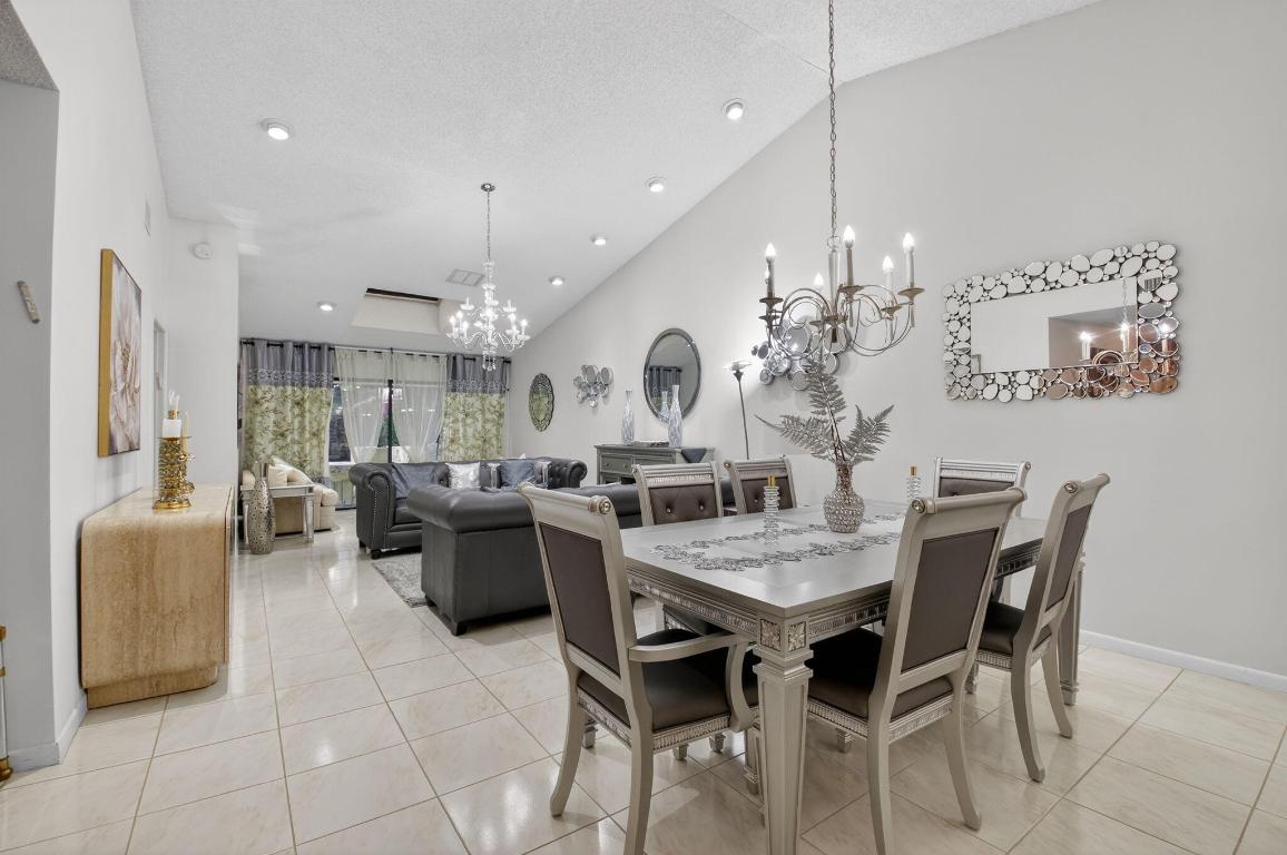 Palm Chase Lakes - Residential Lease