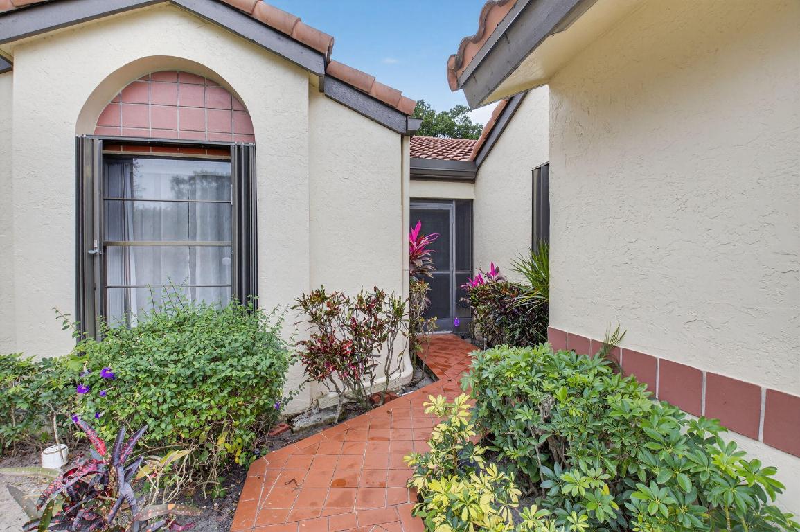 Palm Chase Lakes - Residential Lease