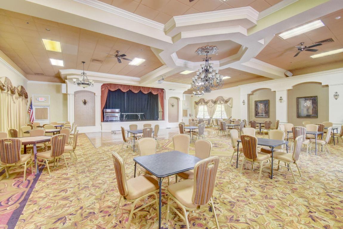 Palm Chase Lakes - Residential Lease