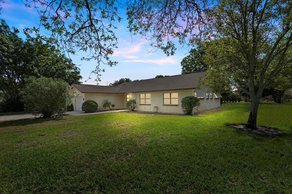 Photo of 5558 SE Major Way, Stuart, FL 34997 (MLS # R10705739)