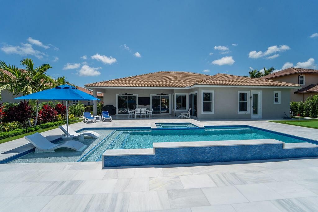 Photo of 132 Steeple Circle, Jupiter, FL 33458 (MLS # R11087319)