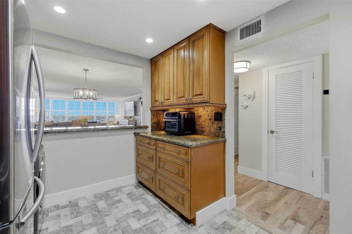 Ridgeview Towers - Residential