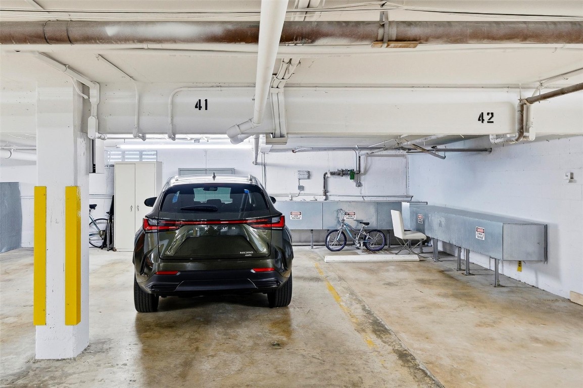 Ridgeview Towers - Residential