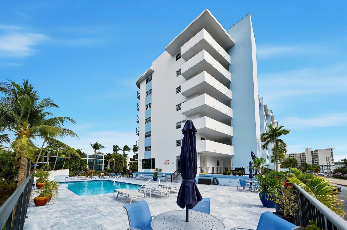 Ridgeview Towers - Residential