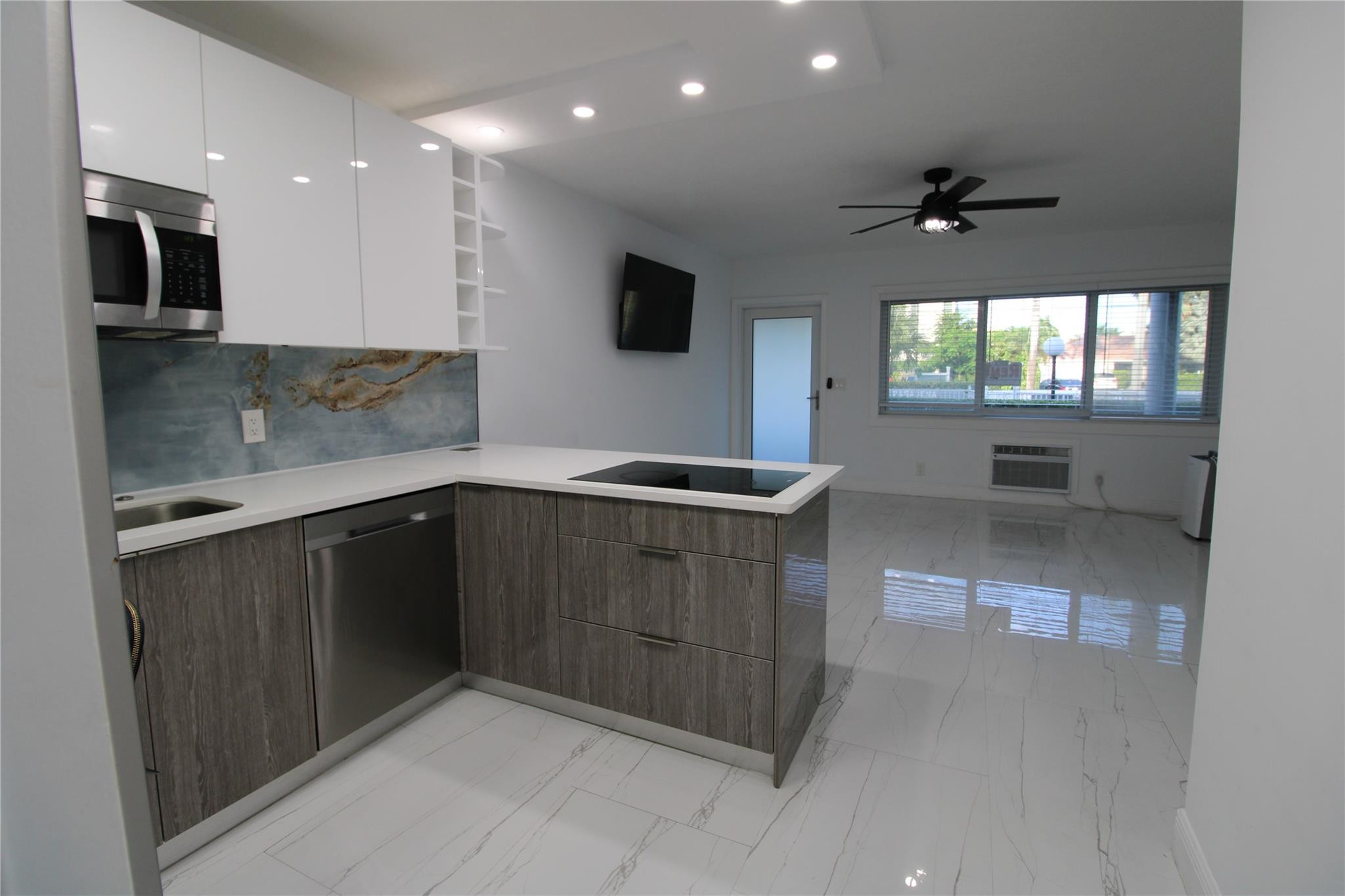 600 Layne Boulevard 119