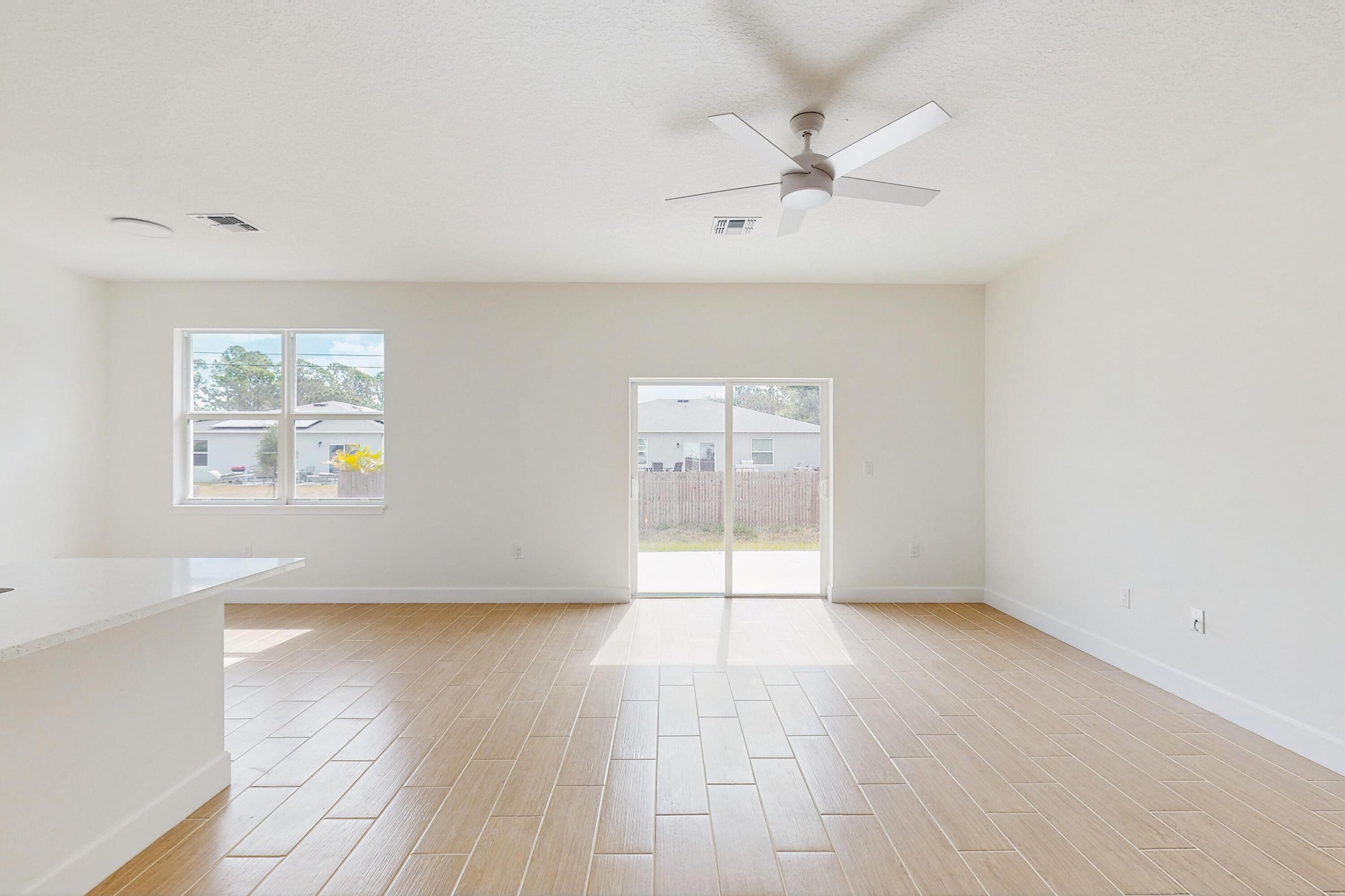 VERO LAKE ESTATES UNIT N - Residential