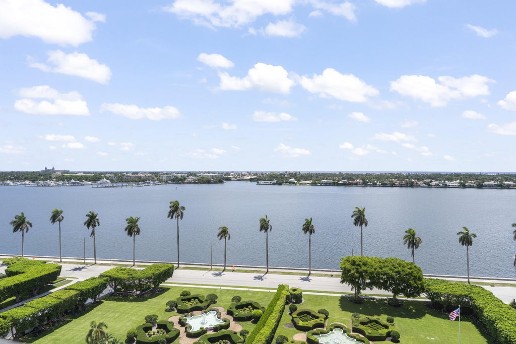 Photo of 1801 S Flagler Drive #1211, West Palm Beach, FL 33401 (MLS # B26041231)