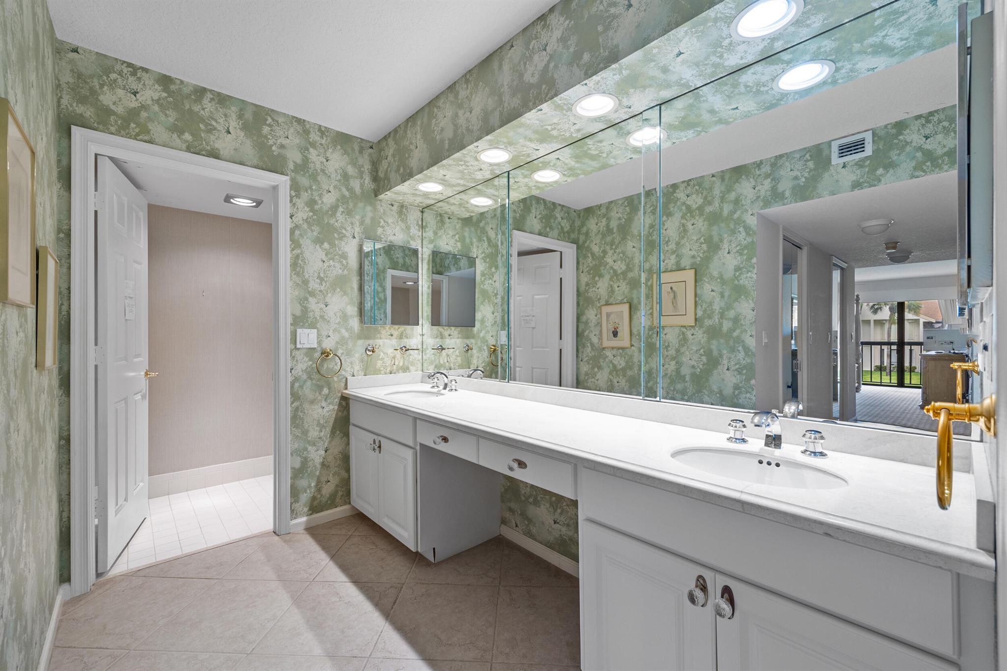 TURTLE CREEK EAST CONDO - Residential