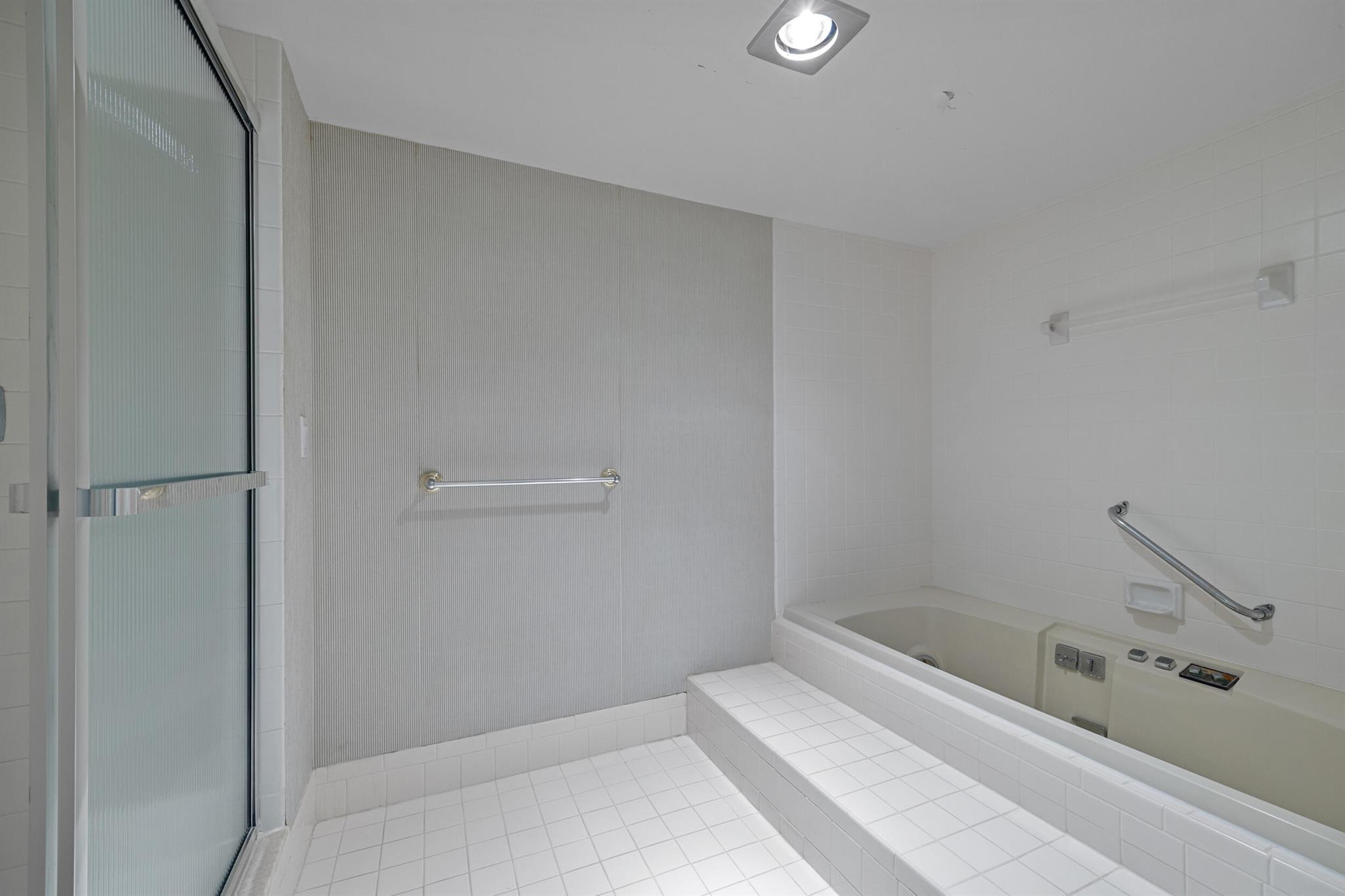 TURTLE CREEK EAST CONDO - Residential