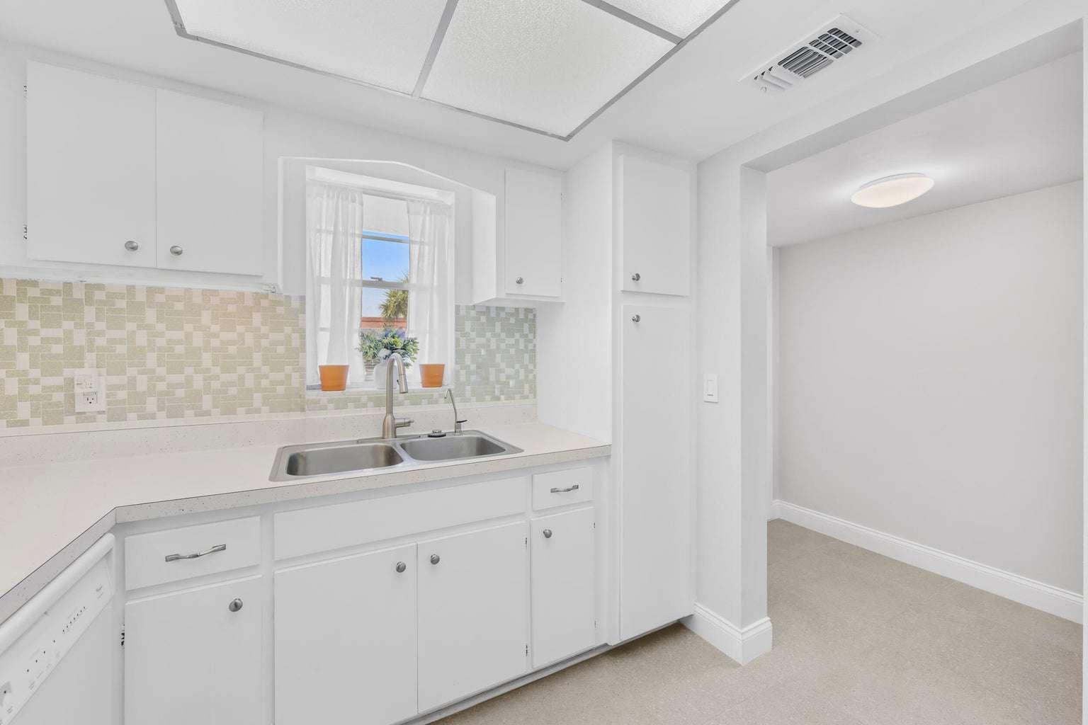 VILLAGE GARDEN COND APTS - Residential