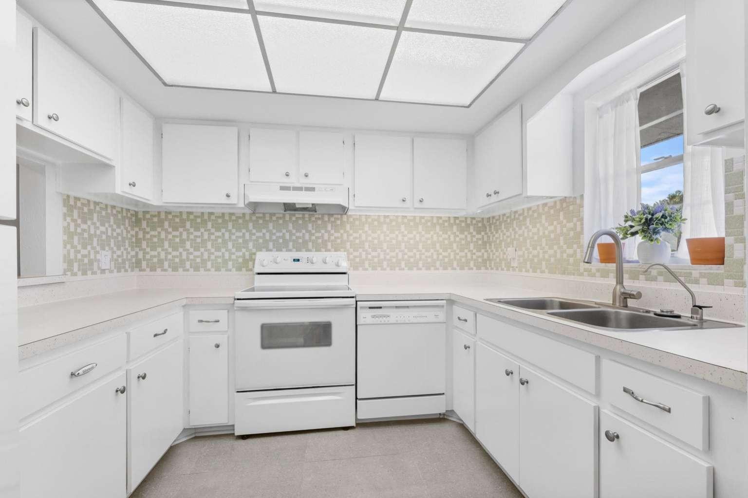 VILLAGE GARDEN COND APTS - Residential