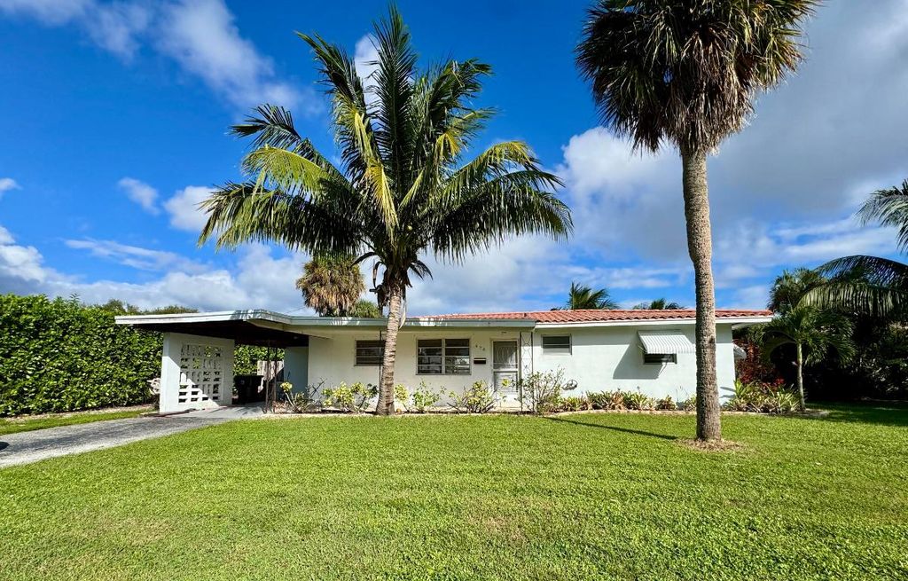 Photo of 678 NW 12th Terrace, Boca Raton, FL 33486 (MLS # R11139704)