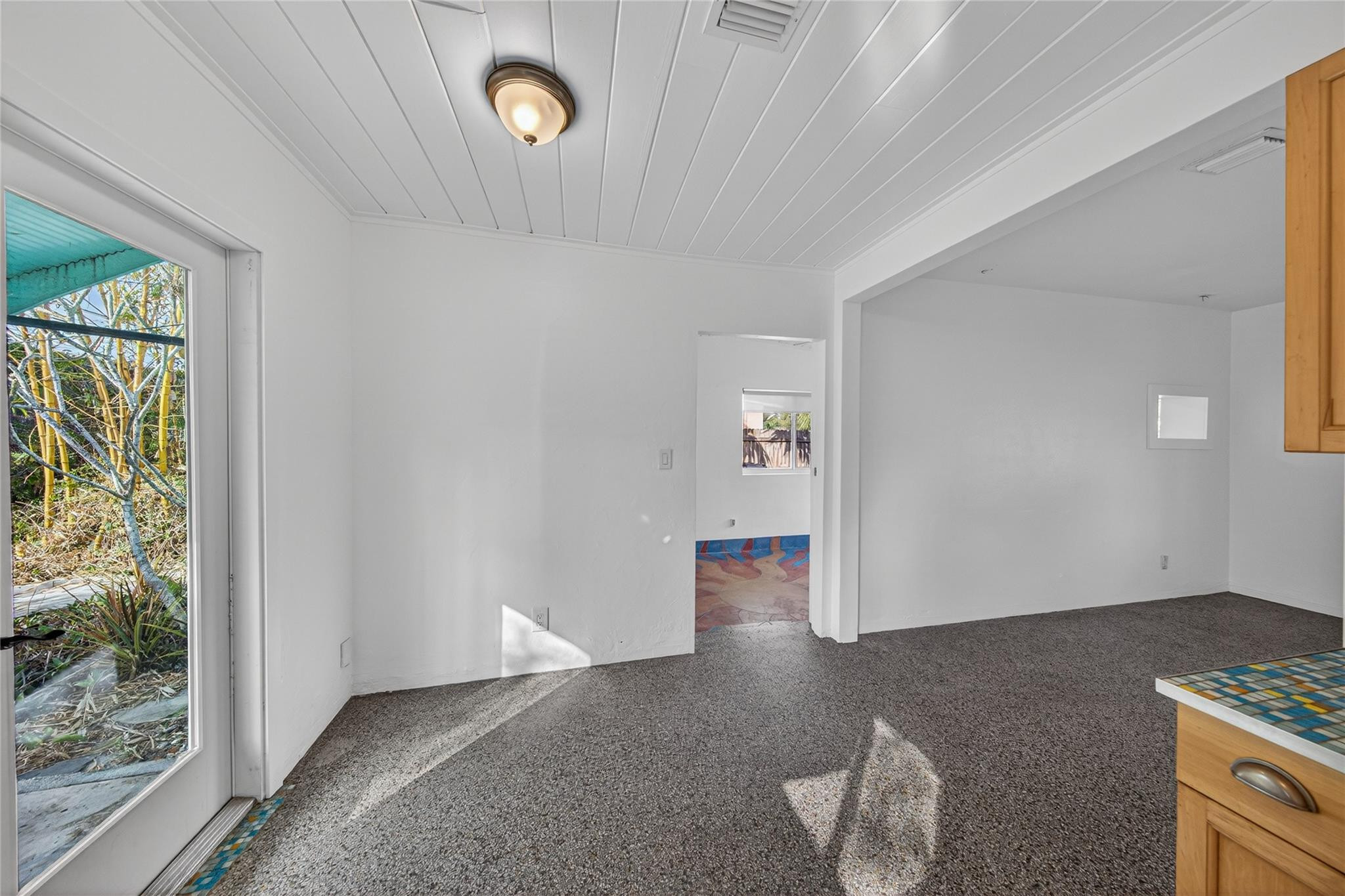 Rev Of Lauderdale Manors - Residential