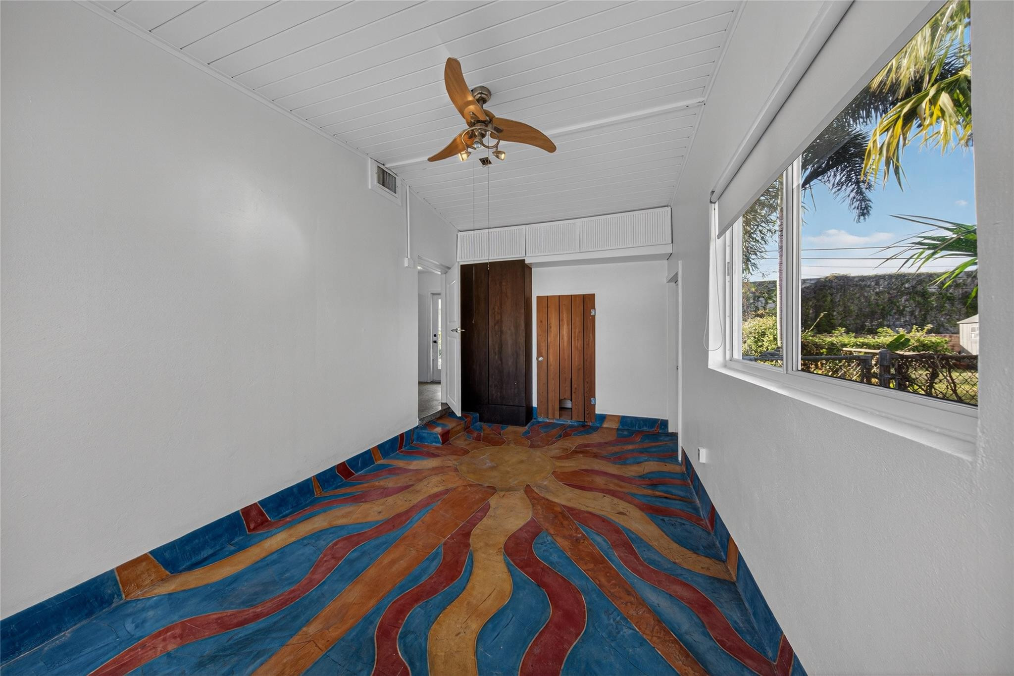 Rev Of Lauderdale Manors - Residential