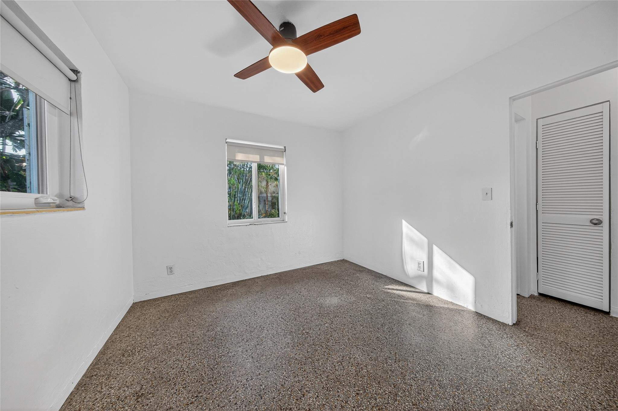 Rev Of Lauderdale Manors - Residential