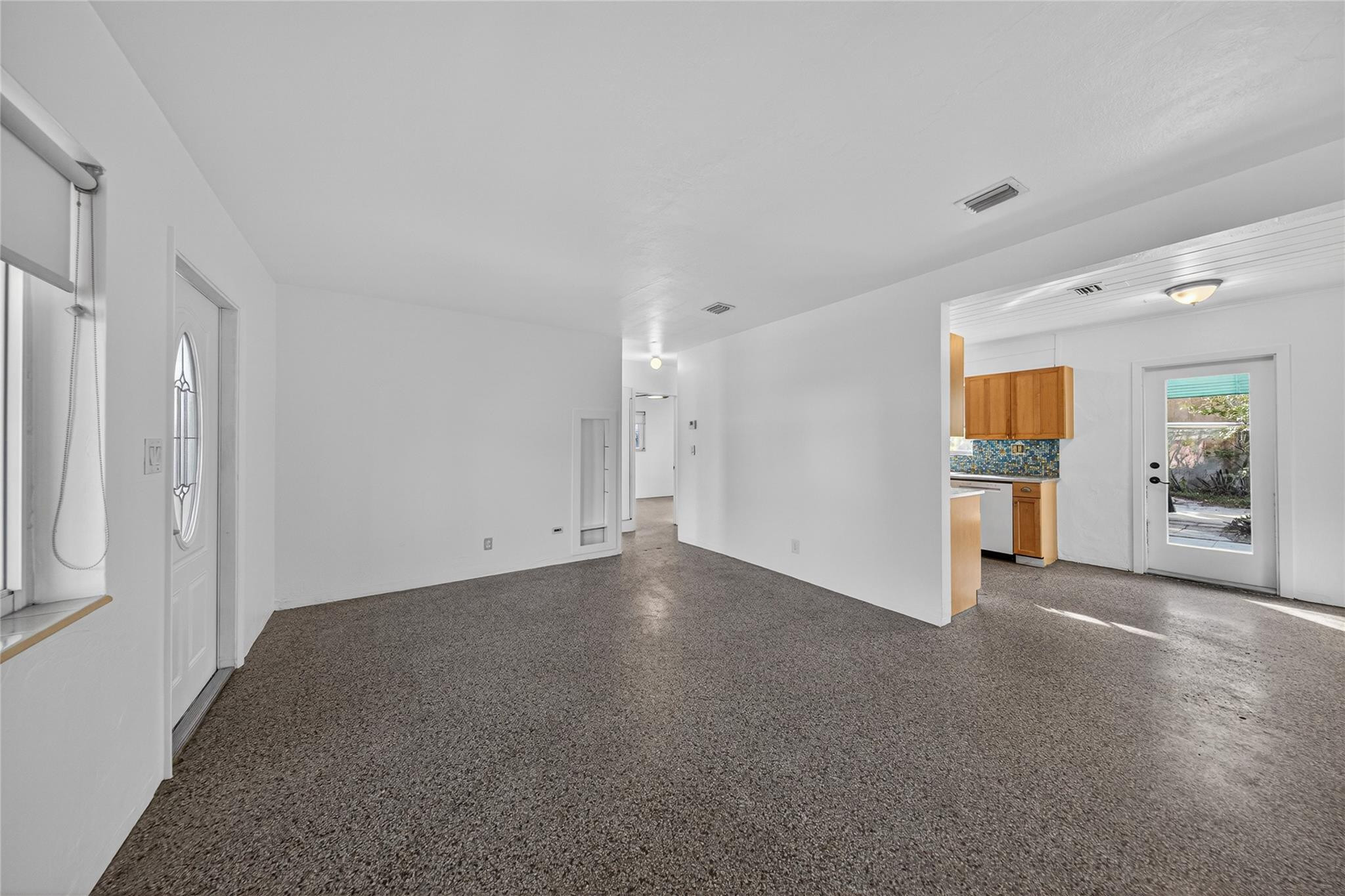 Rev Of Lauderdale Manors - Residential