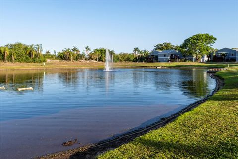 LOW HOA FEE CONDOS FOR SALE IN BOYNTON BEACH FLORIDA 15 Crossings Cir G Boynton Beach FL 33435