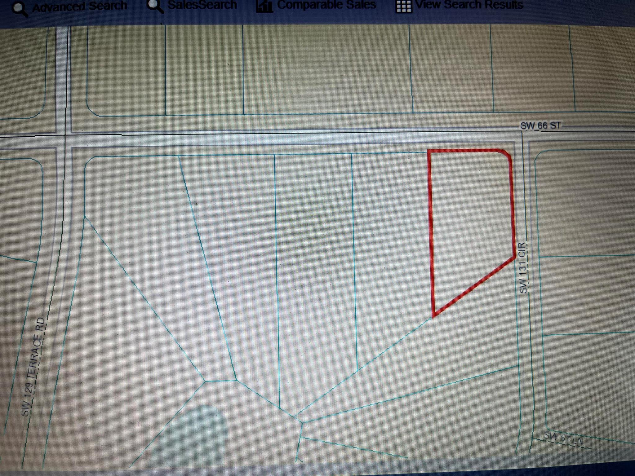 MUST SEE!!! This prime 1.13 acre corner lot nestled in the highly sought-after neighborhood of Rolling Hills, boasts convenient access via a paved road, offering and exceptional opportunity for building your dream home or investment property. Only minutes away from shopping, Rainbow Springs State Park, restaurants, and the World Equestrian Center.