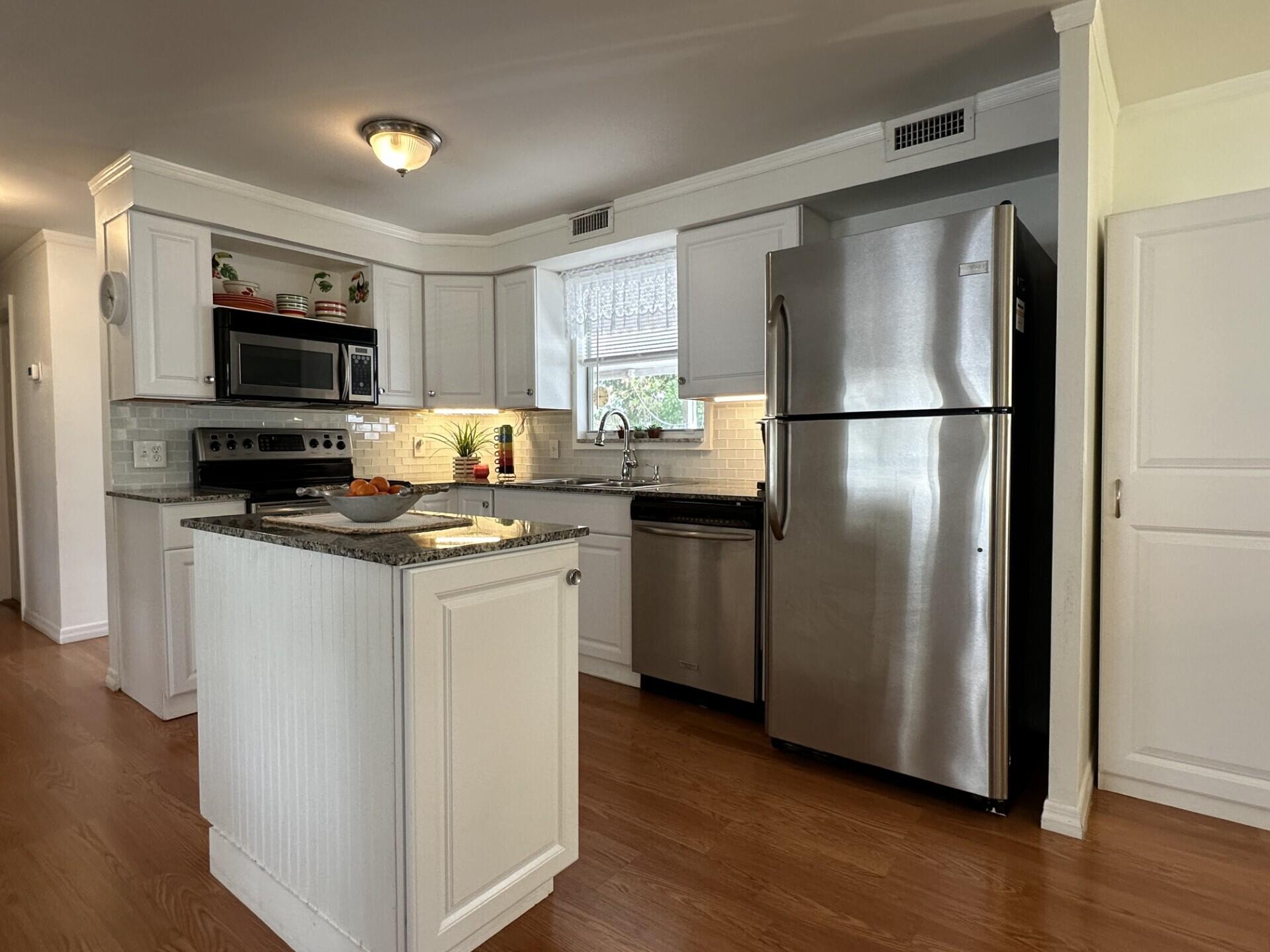 PARK CITY SEC TWO - Residential