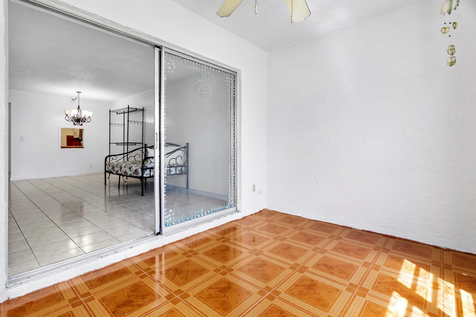 NATURA CONDO NO 2 - Residential