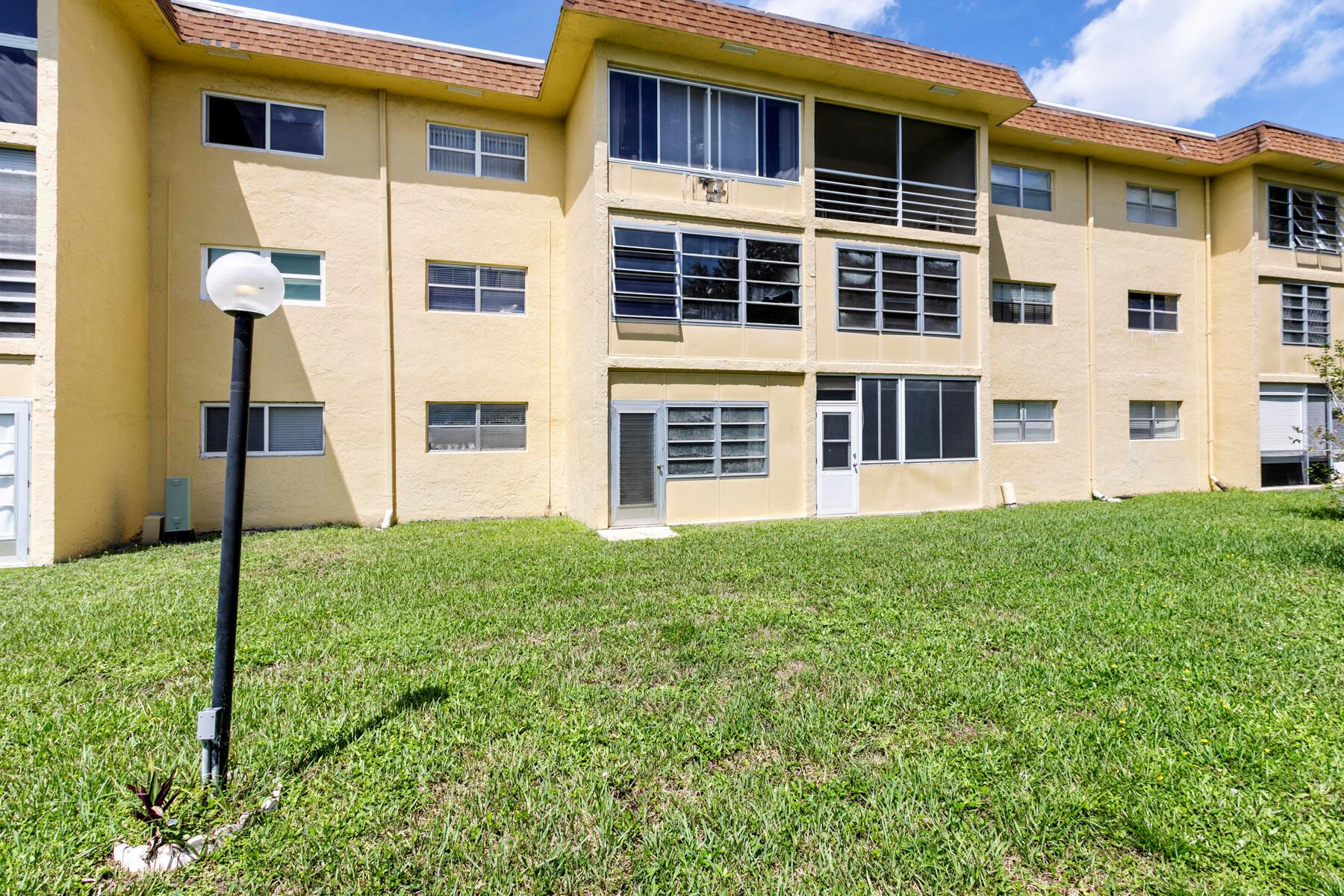 NATURA CONDO NO 2 - Residential