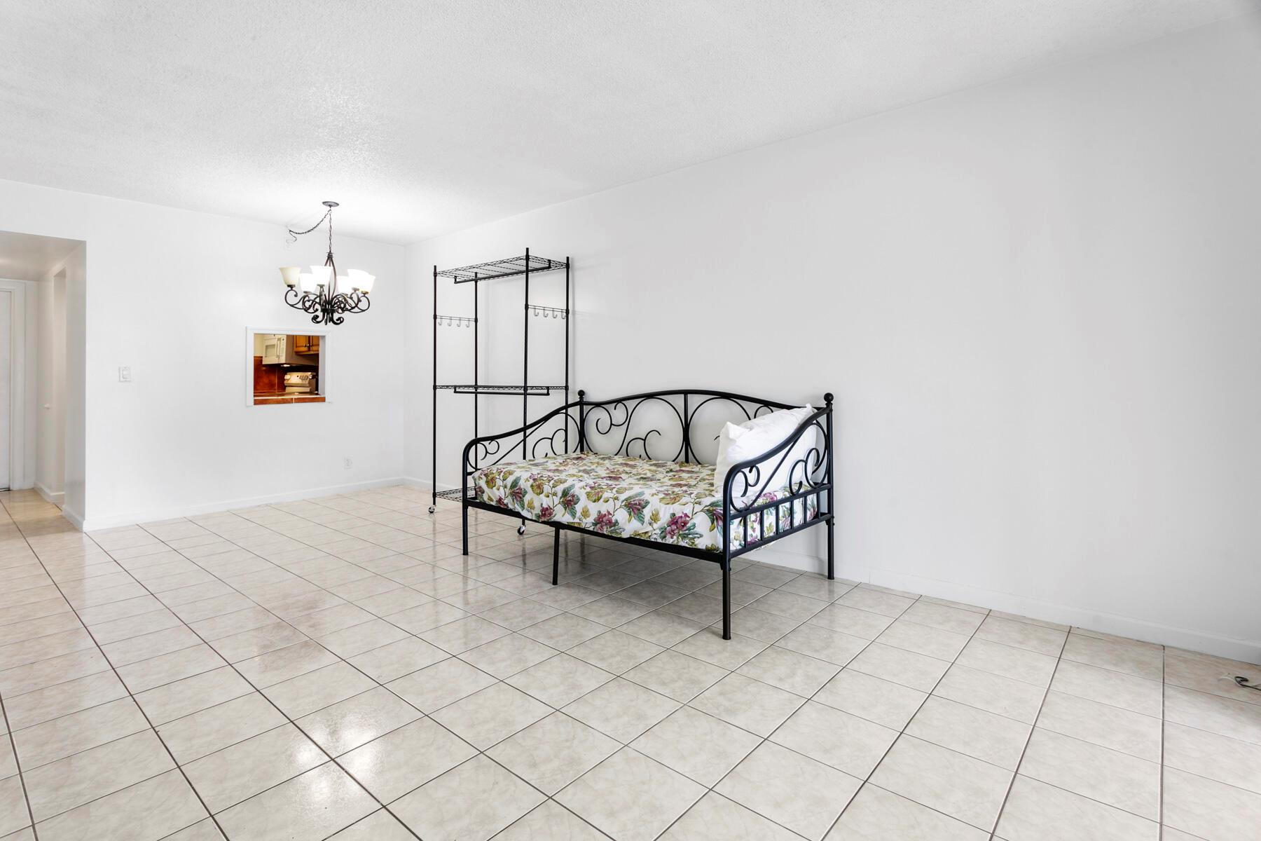 NATURA CONDO NO 2 - Residential