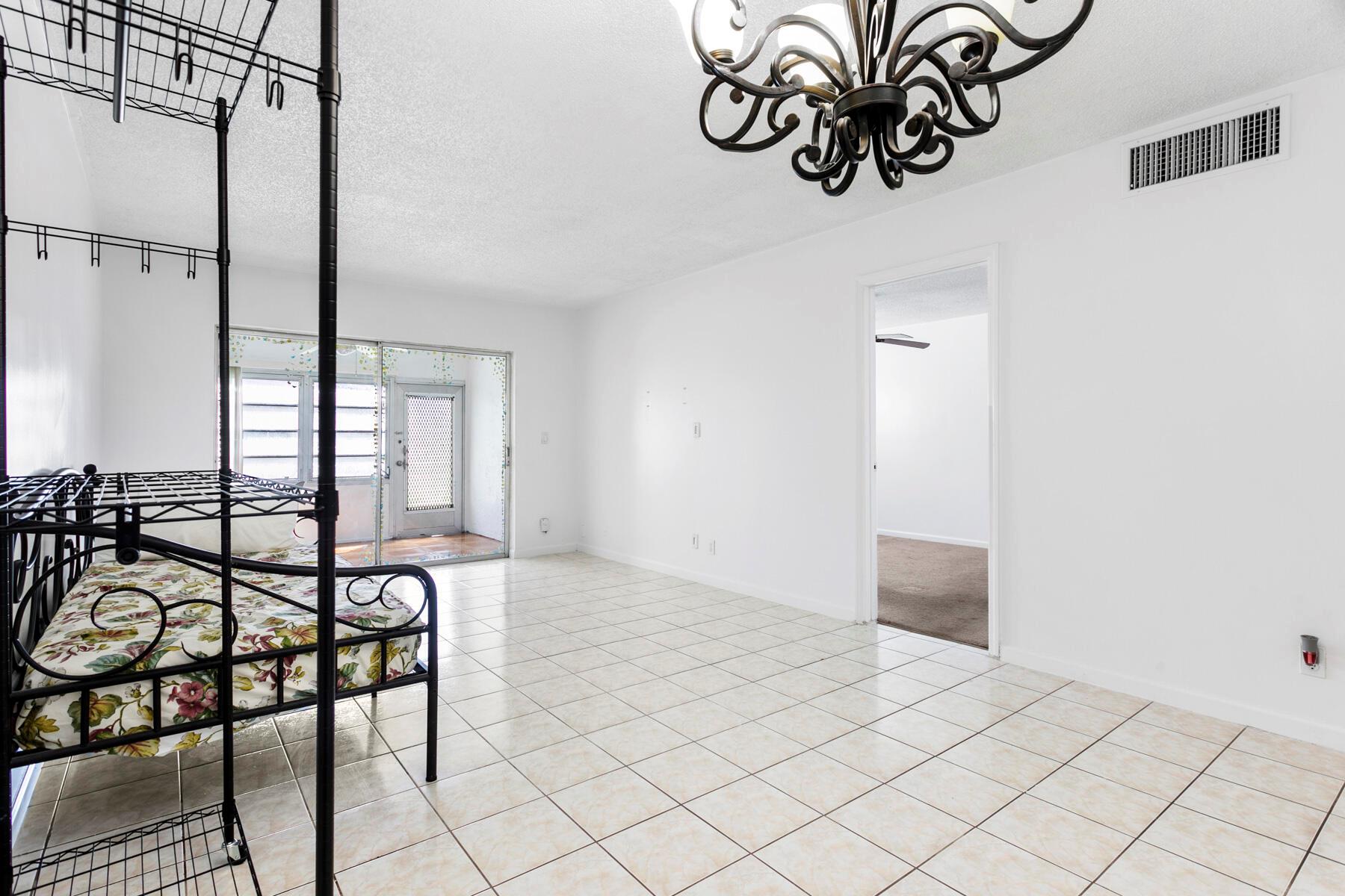 NATURA CONDO NO 2 - Residential
